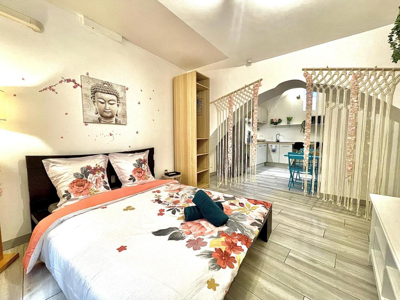 Apartament *Le Lotus*Fiber Wifi*Hyper Center* Salon-de-Provence Zewnętrze zdjęcie