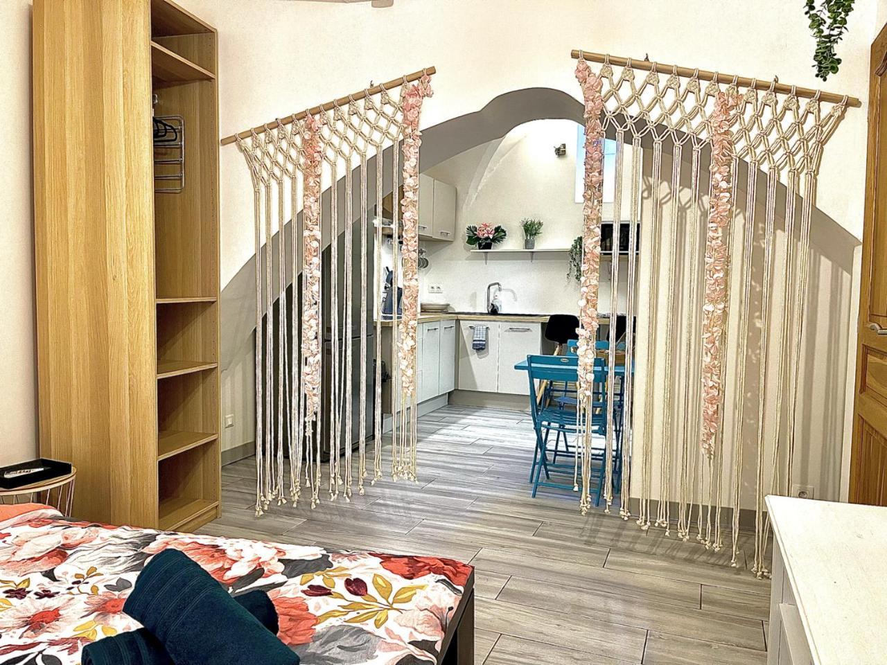 Apartament *Le Lotus*Fiber Wifi*Hyper Center* Salon-de-Provence Zewnętrze zdjęcie