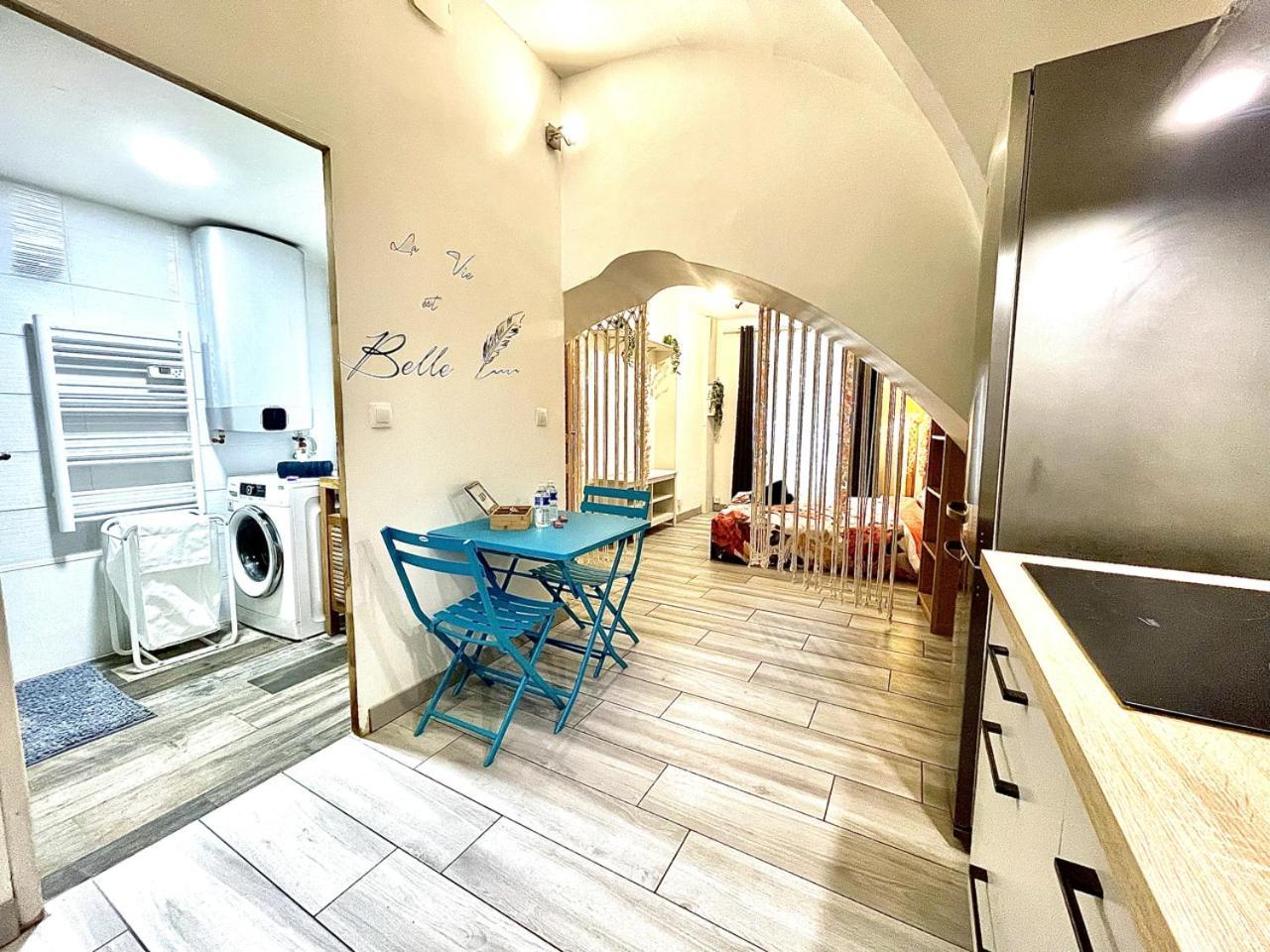Apartament *Le Lotus*Fiber Wifi*Hyper Center* Salon-de-Provence Zewnętrze zdjęcie